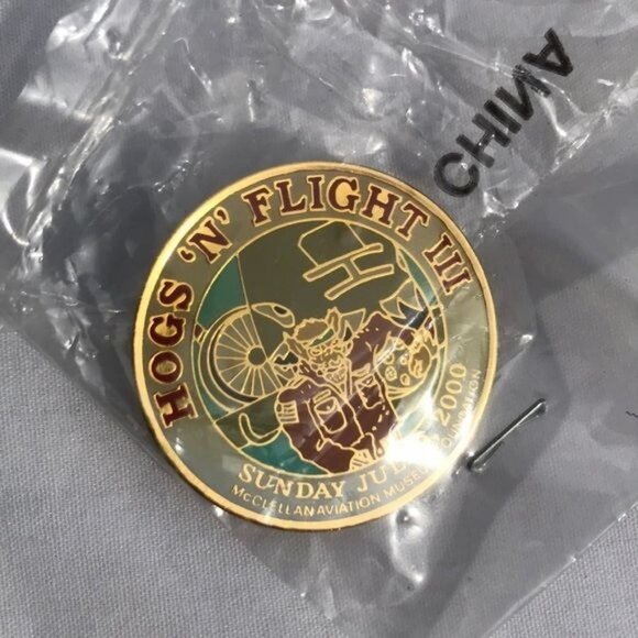 Vintage 2000 Hogs in Flight III McClellan Aviation Collectable Pin Brooch - Picture 4 of 5